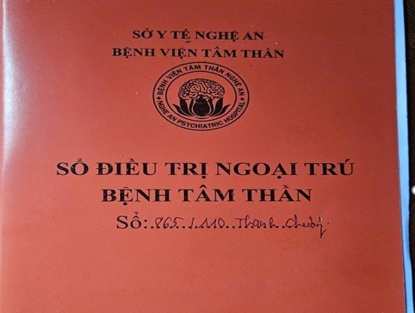 Rất nhiều trường hợp ở xã Xuân Lâm (Nghệ An) có sổ điều trị ngoại trú bệnh tâm thần. tt3.jpg