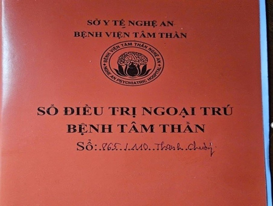 Rất nhiều trường hợp ở xã Xuân Lâm (Nghệ An) có sổ điều trị ngoại trú bệnh tâm thần. image-3-9995.jpg