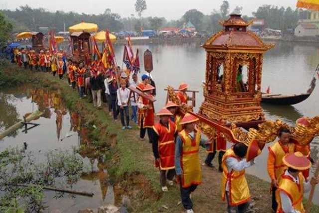 Lễ rước tại đền Đức Hoàng, xã Phúc Thành (nay là xã Giai Lạc, tỉnh Nghệ An)