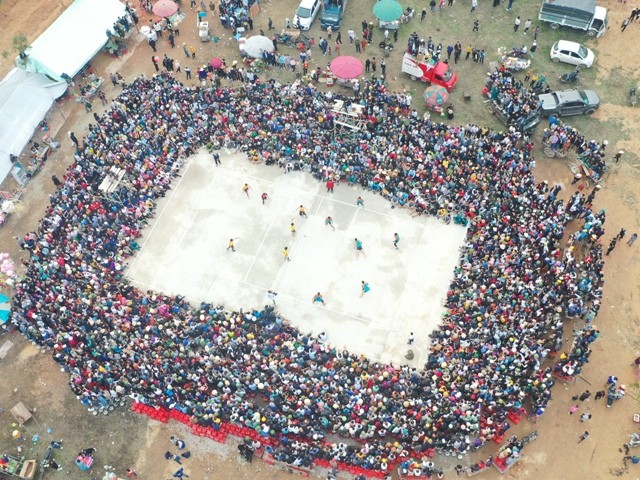 Các hoạt động thể thao và các trò chơi dân gian được tổ chức tại lễ hội.