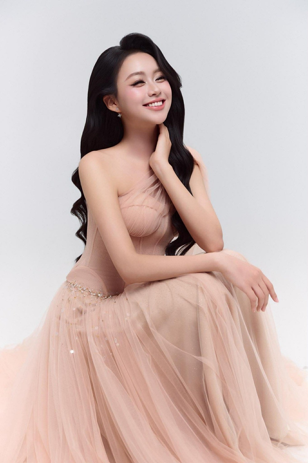 nhan-sac-cua-my-nhan-hoc-vien-nong-nghiep-gay-chu-y-o-miss-world-vietnam-3c483f66-1772617326.jpg