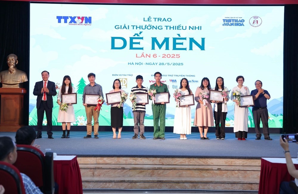 cac-tac-gia-duoc-vinh-danh-tai-giai-thuong-thieu-nhi-de-men-2025-otqo-1774529237.jpg