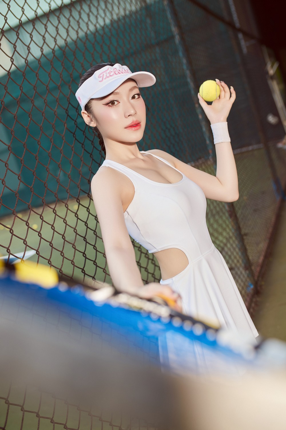 hoa-hau-thanh-thao-thanh-thao-4-thu-tieng-tay-vot-chinh-chien-tu-nam-9-tuoi-a7b32dcf-1782892262.jpeg