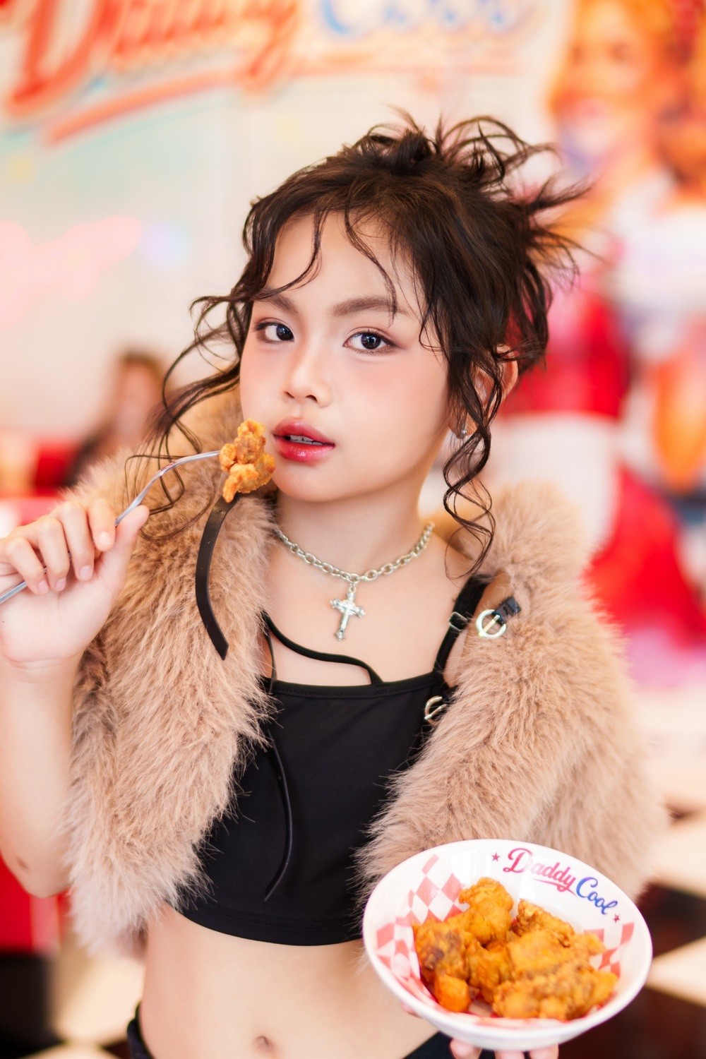 truc-ha-chuan-fashionista-trong-bo-anh-moi-f386923b-1785293049.jpg