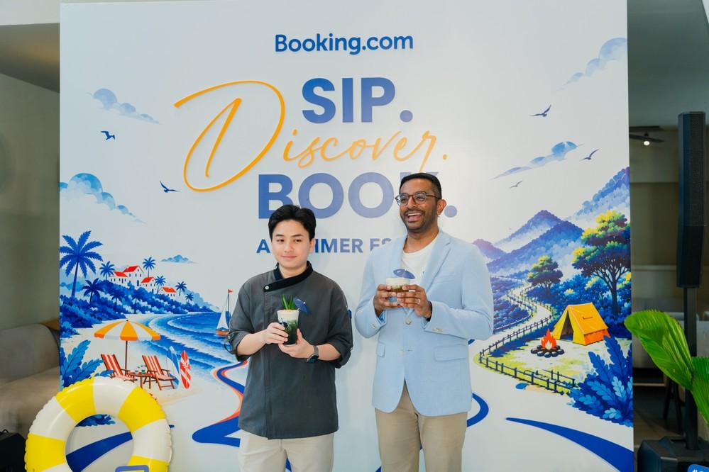 dai-dien-bookingcom-va-mille-mille-tai-su-kien-thuong-vi-he-khoi-cam-hung-vi-vu-291529b3-1786344161.jpg