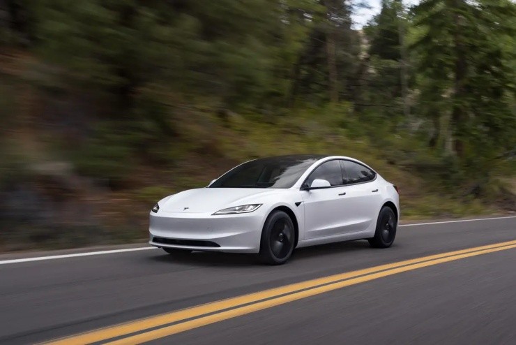 1789386374-3979b12444-tesla-1523-width740height494-1789390179.jpg