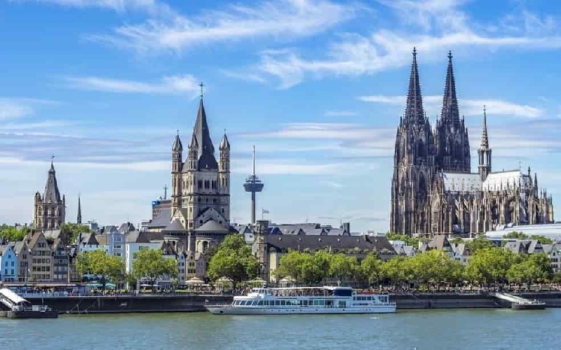 nha-tho-cologne-2-1748590606-1-awnc-1774151648.jpg