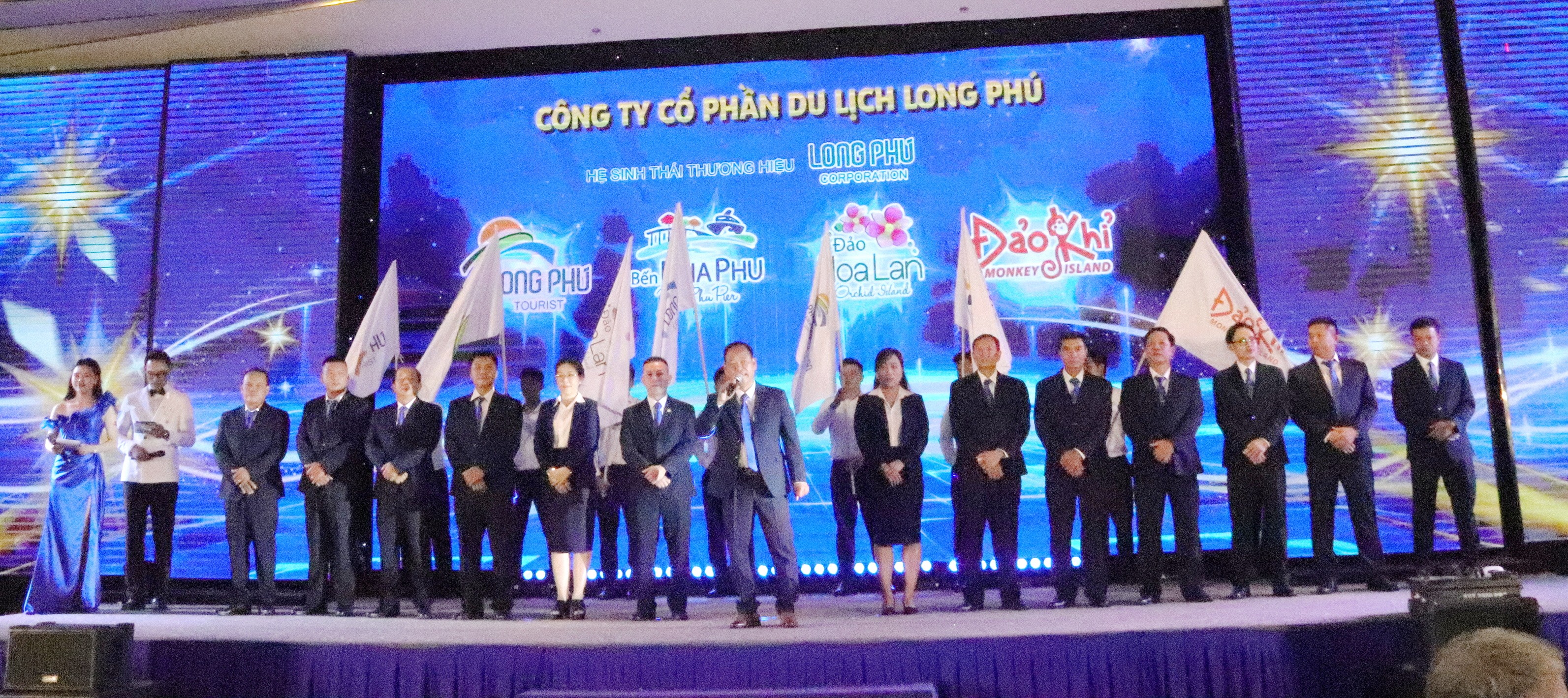 le-ruoc-co-cua-cac-don-vi-thanh-vien-long-phu-1779782976.JPG
