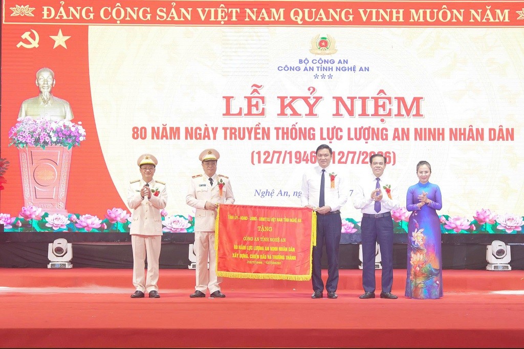 images2103245-tang-buc-truong-1783348662.jpg