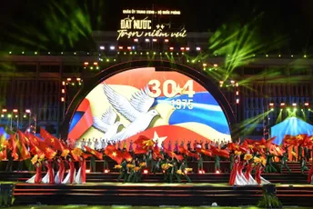 Hoành tráng chương trình nghệ thuật 'Đất nước trọn niềm vui'
