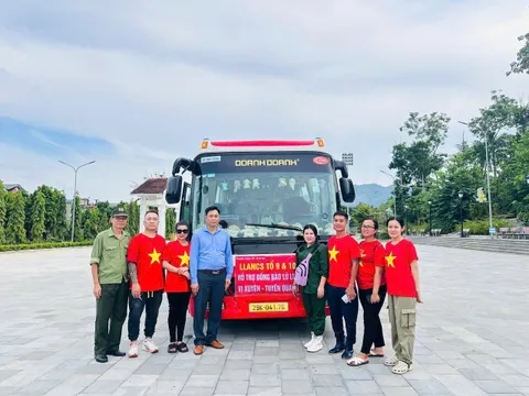 Chuyến xe yêu thương vượt núi