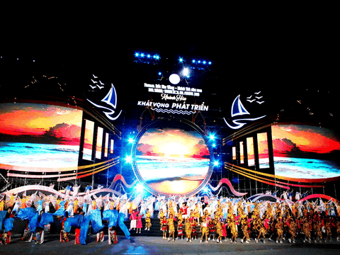 Phát động Cuộc thi “Du lịch Khánh Hòa - Bức tranh đa sắc”