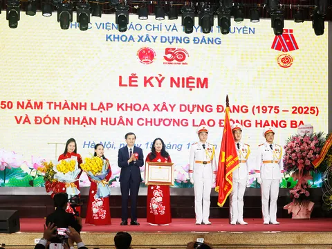 Học viện Báo chí và Tuyên truyền: Kỷ niệm 50 năm thành lập Khoa Xây dựng Đảng và đón nhận Huân chương Lao động hạng Ba