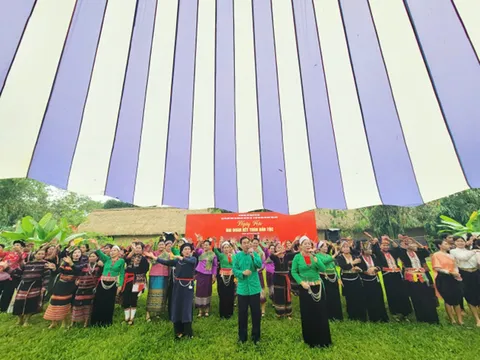 Rộn ràng sắc màu văn hóa “Ngày hội Đại đoàn kết các dân tộc”