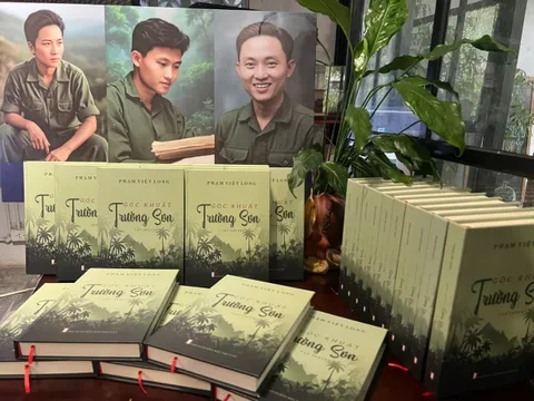 Nhà văn Phạm Việt Long ra mắt tập truyện ngắn “Góc khuất Trường Sơn”