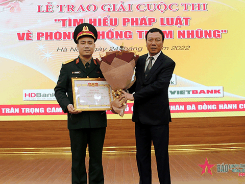 Thượng tá Nguyễn Hữu Quý: Người giữ lửa liêm chính và “có duyên với các giải thưởng”