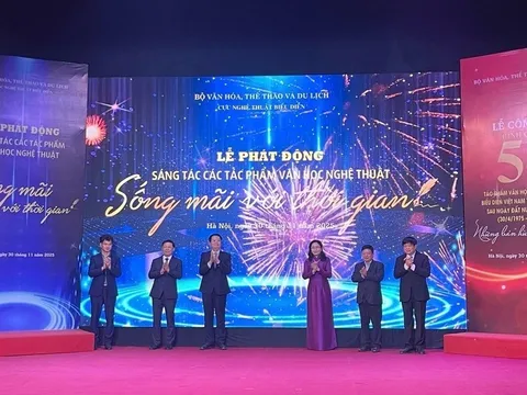 Văn hóa Việt Nam hướng tới tầm vóc mới: Phát động sáng tác “Sống mãi với thời gian”