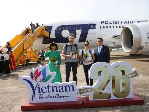 Việt Nam chính thức đón khách du lịch quốc tế thứ 20 triệu