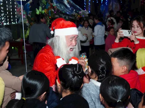 Khi lễ Noel trở thành nhịp cầu kết nối cộng đồng và toàn cầu hóa văn hóa