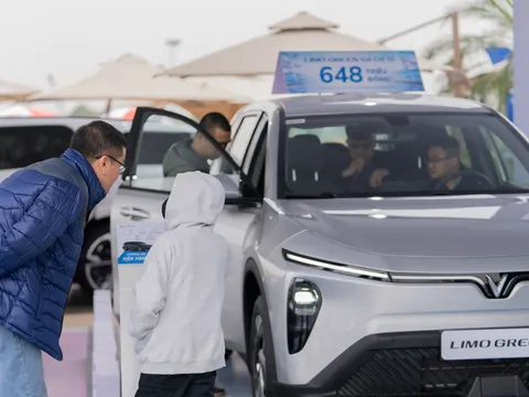 VinFast Green đặt lại tiêu chuẩn xe dịch vụ: Trải nghiệm êm ái, lợi nhuận tối ưu