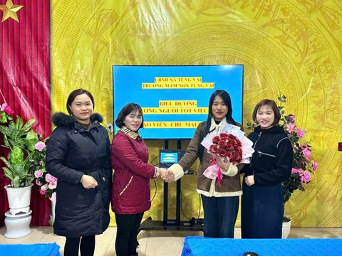 Tuyên Quang: Biểu dương cô giáo mầm non kịp thời ép tim cứu người giữa đường