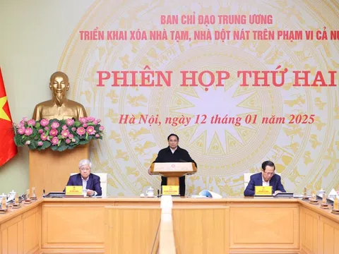 Thủ tướng Phạm Minh Chính: Với tất cả trái tim, khối óc vì người nghèo đang phải ở nhà tạm, dột nát