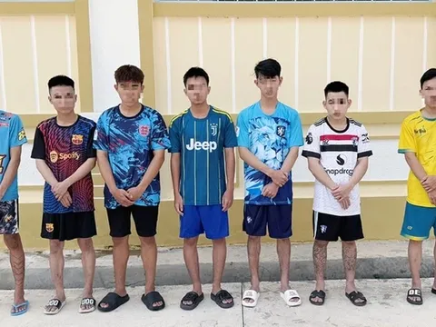 Mâu thuẫn trên mạng xã hội, 7 thanh niên mang hung khí đi giải quyết