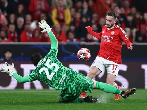 Barca giành 3 điểm sau trận cầu có 9 bàn thắng