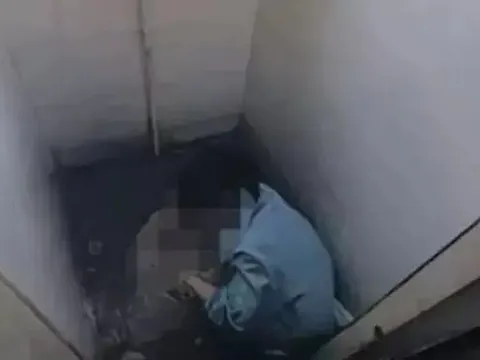 Công ty gây phẫn nộ khi lắp camera trong nhà vệ sinh để theo dõi nhân viên lười biếng