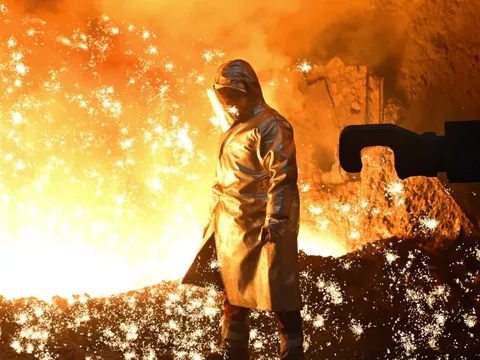 Ông Trump áp thuế 25% lên thép và nhôm: Ai được, ai mất, Việt Nam bị ảnh hưởng ra sao?