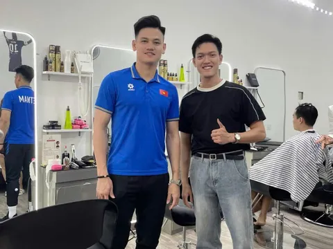 Đôi tay vàng ở Salon Vũ Hoàng Nguyễn Barbershop