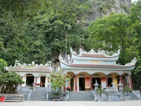 Thanh Hóa: Khám phá đền Rồng – đền Nước, điểm du xuân tâm linh giữa núi rừng Hà Long