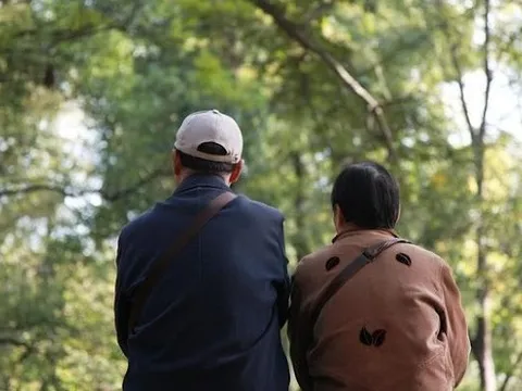 “Ngu hiếu” - Khi lòng hiếu thảo mù quáng khiến con cái kiệt quệ