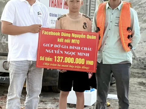 Nghệ An: Trao 137 triệu đồng hỗ trợ gia đình em Ngọc Minh, nỗ lực tìm kiếm vẫn tiếp diễn