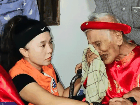 Sau gần nửa thế kỷ chờ đợi, liệt sĩ Lê Đình Văn đã trở về trong vòng tay người mẹ 104 tuổi